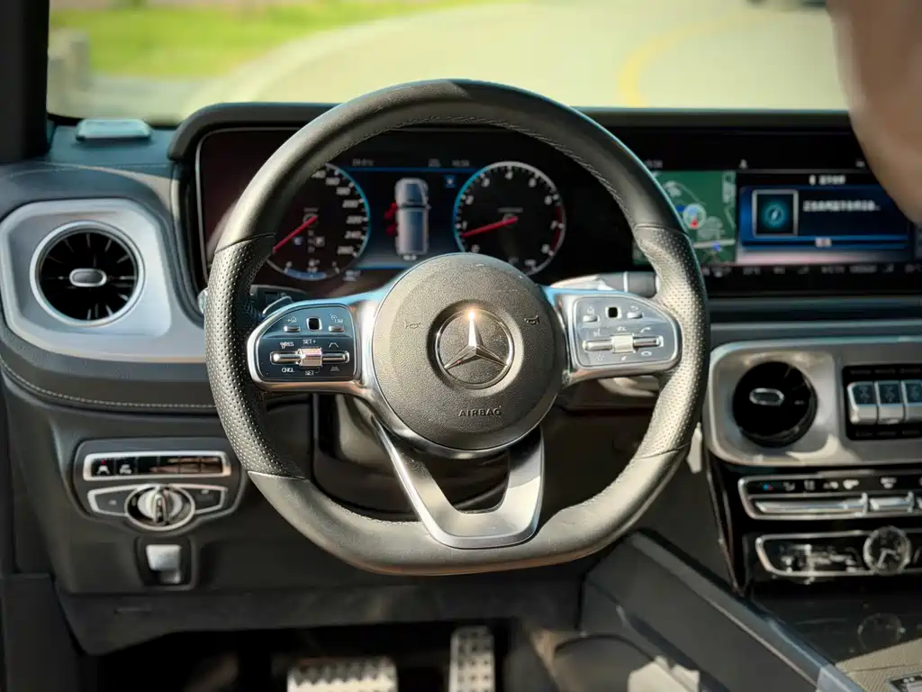 Mercedes-Benz G-Class 2019 — фото 15