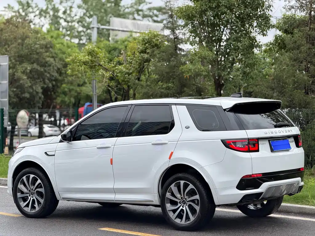 Land Rover Discovery Sport 2024 — фото 8