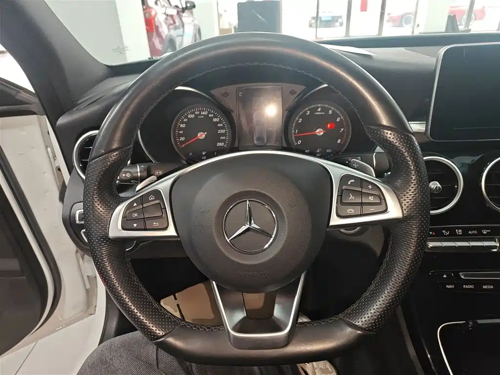 Mercedes-Benz C-Class 2018 — фото 11