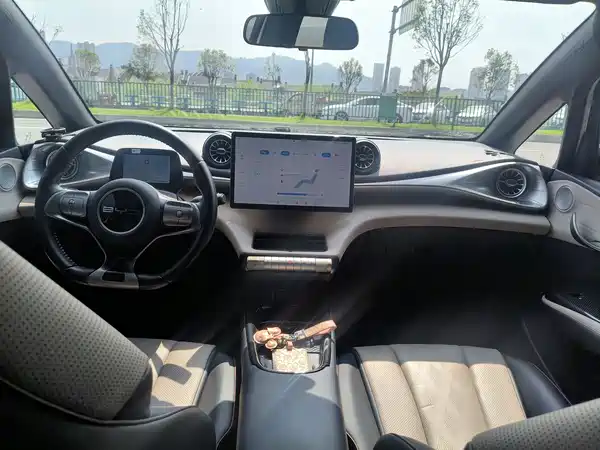 BYD Dolphin 2024