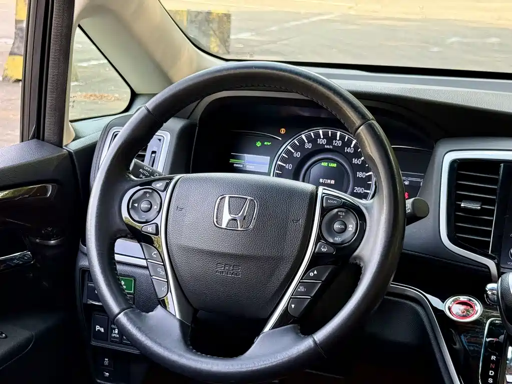 Honda Odyssey 2019 — фото 16