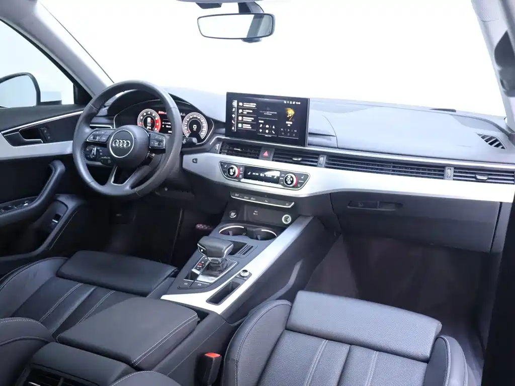 Audi A4L 2022 — фото 20