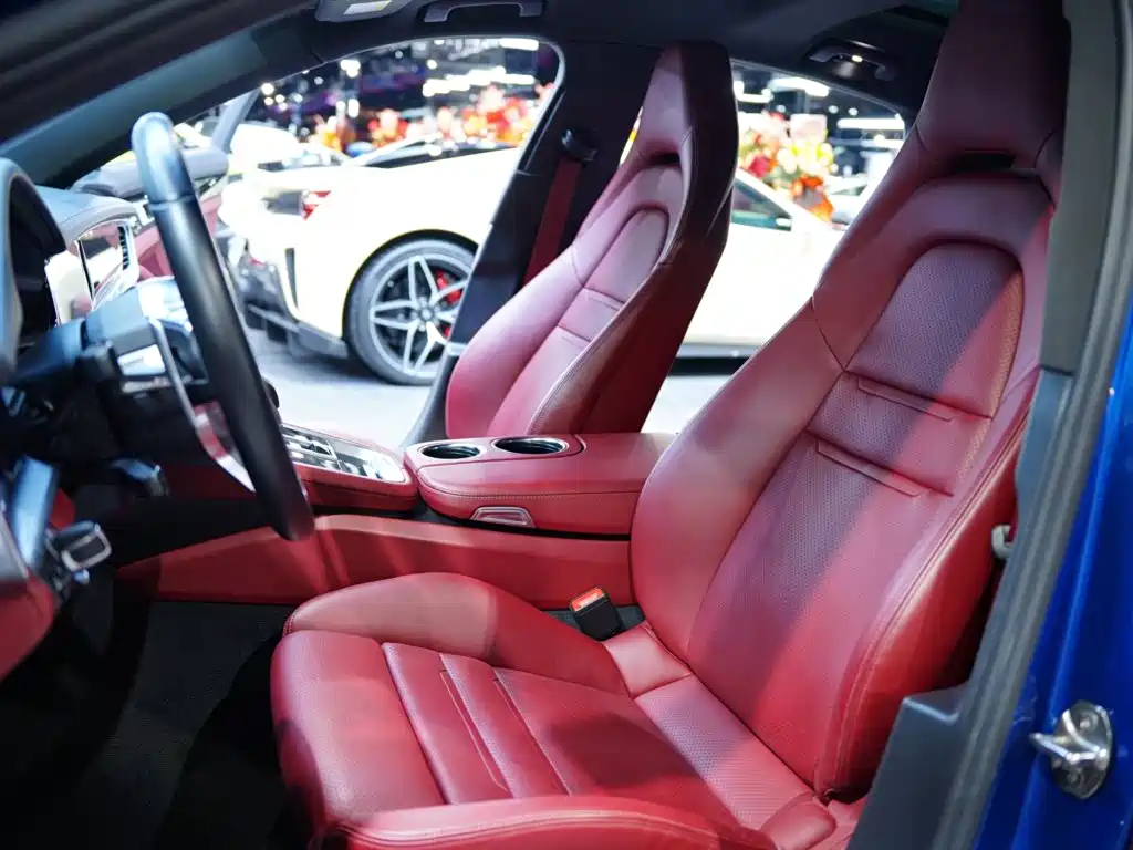 Porsche Panamera 2019 — фото 18