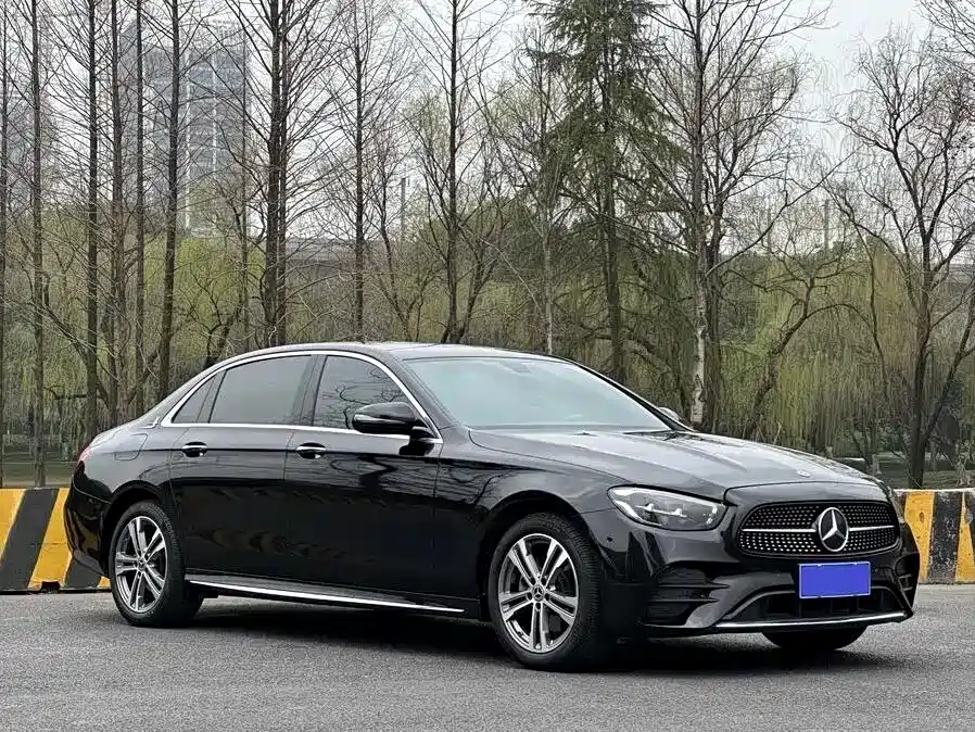 Mercedes-Benz E-Class 2021 — фото 3
