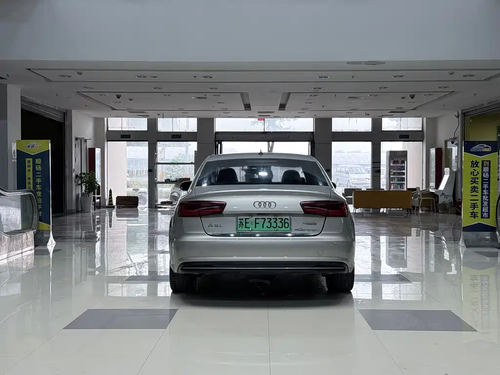Audi A6L New Energy 2018 — фото 9