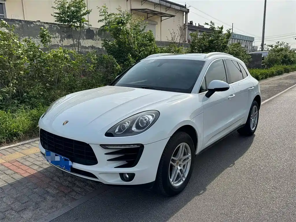 Porsche Macan 2016 — фото 1