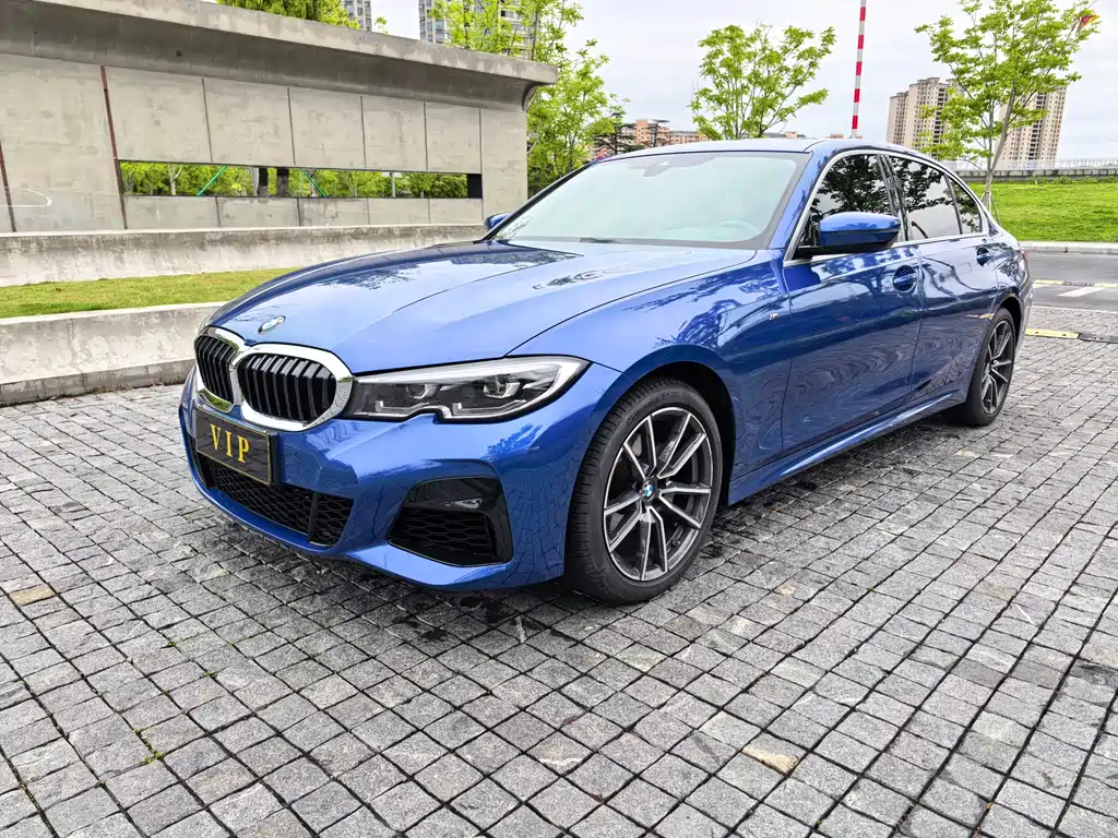BMW 3 Series 2021 — фото 1