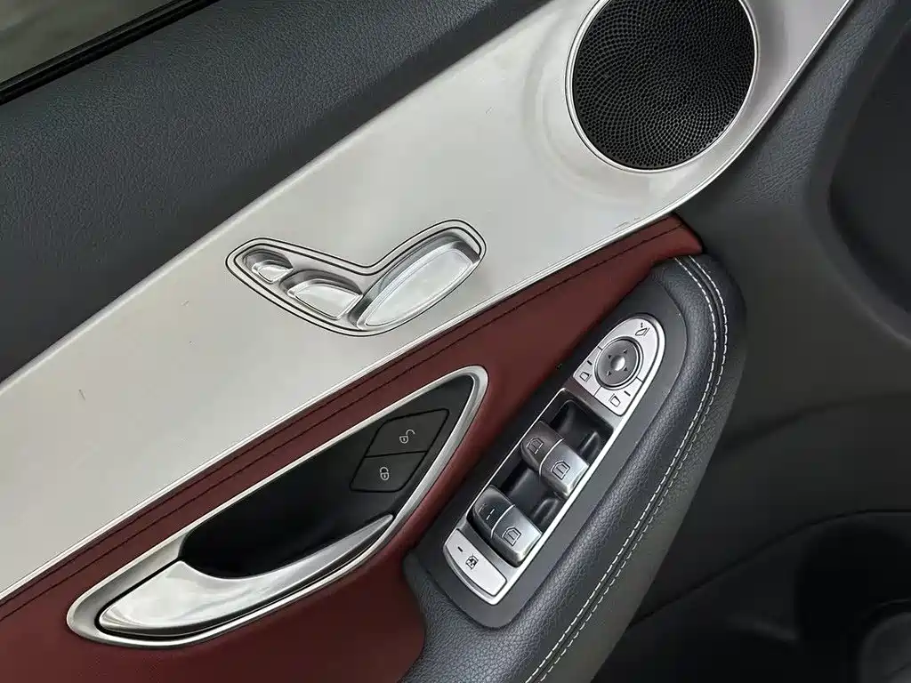 Mercedes-Benz C-Class 2020 — фото 16