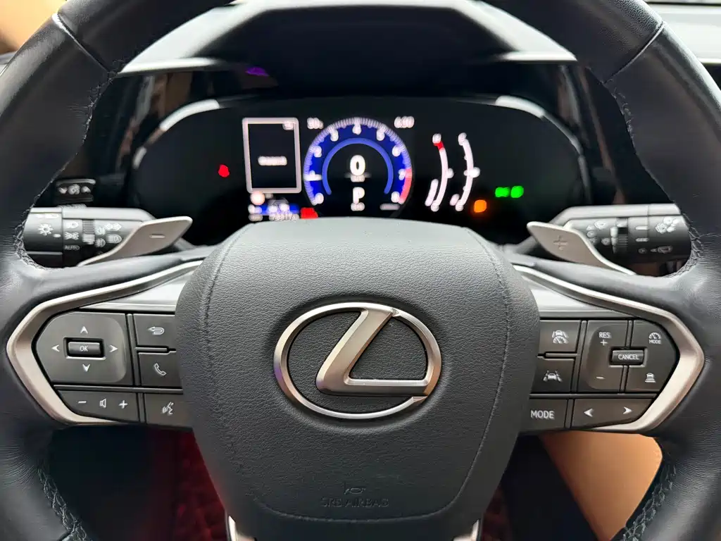 Lexus NX 2022 — фото 11