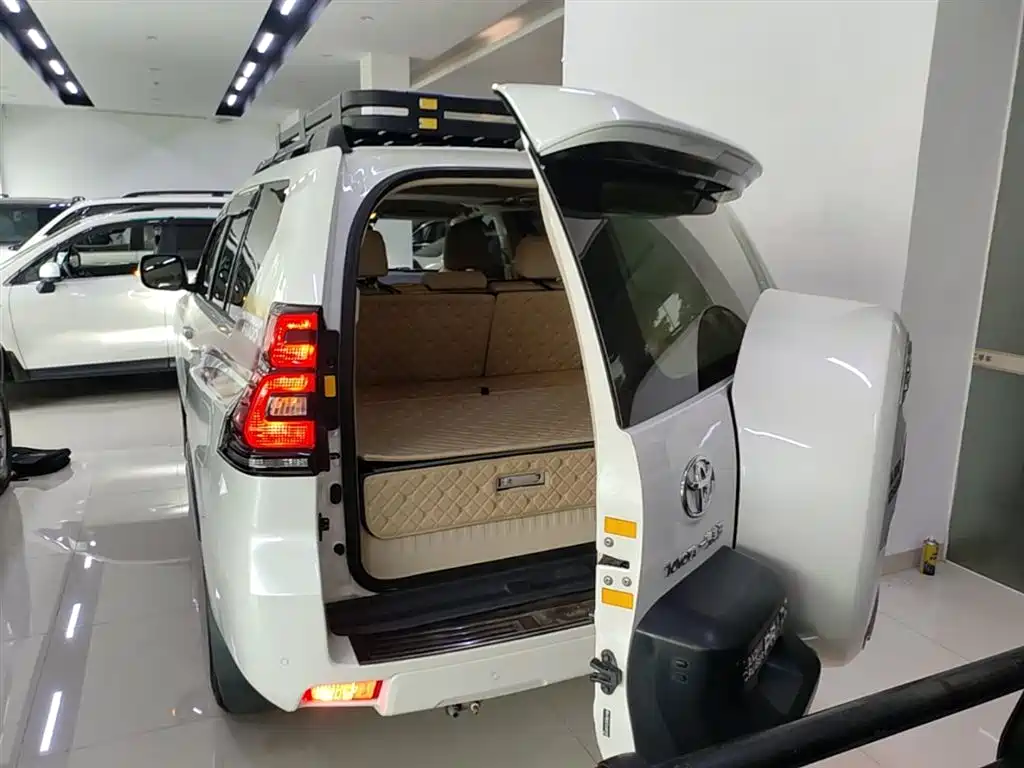 Toyota Prado 2018 — фото 19