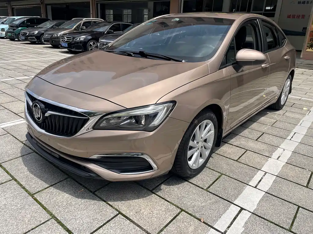 Buick Verano 2018 — фото 1