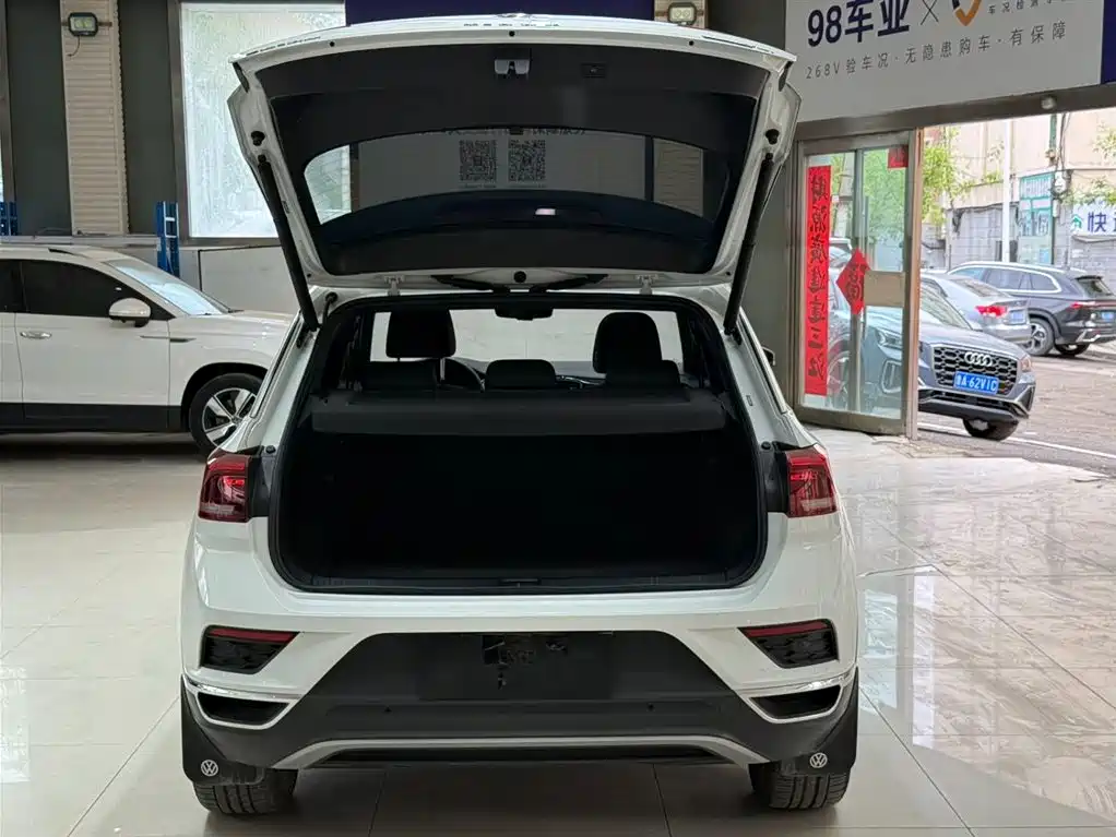 Volkswagen T-Roc 2021 — фото 23