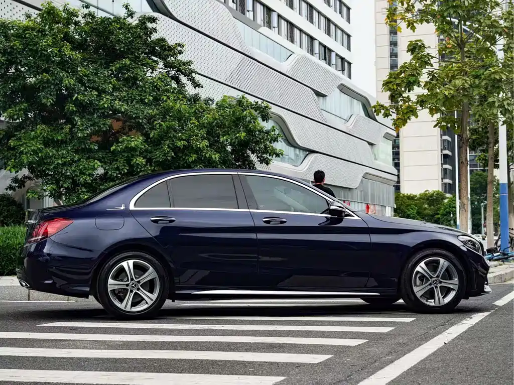 Mercedes-Benz C-Class 2020 — фото 3