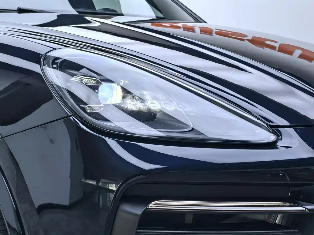 Porsche Cayenne 2018 — фото 14