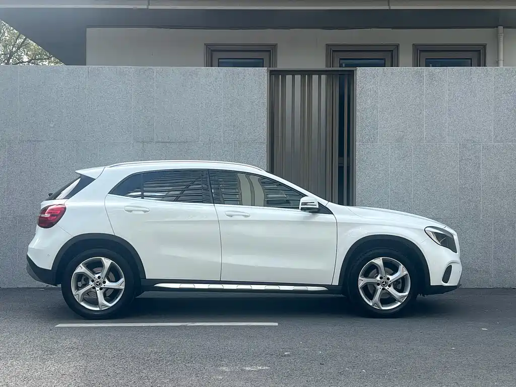 Mercedes-Benz GLA 2019 — фото 2