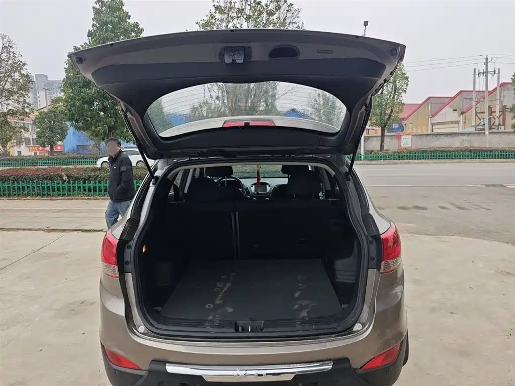 Hyundai ix35 2016 — фото 19