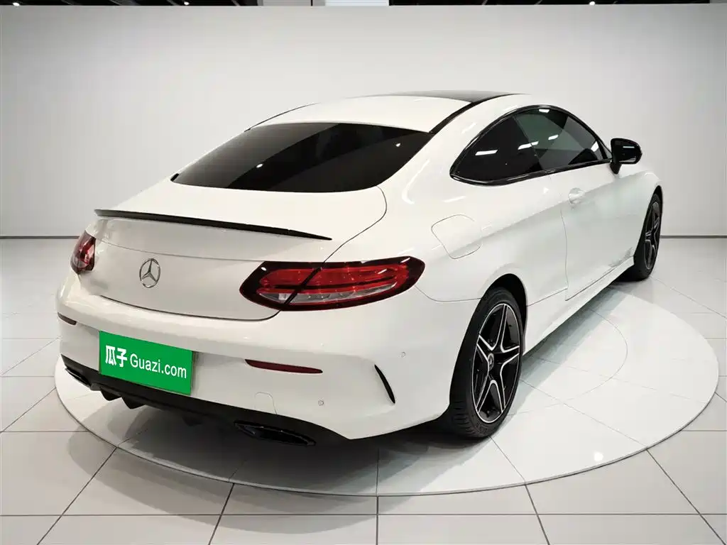 Mercedes-Benz C-Class 2022 — фото 7