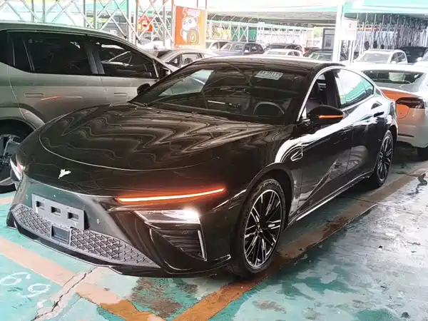 Neta S 2023
