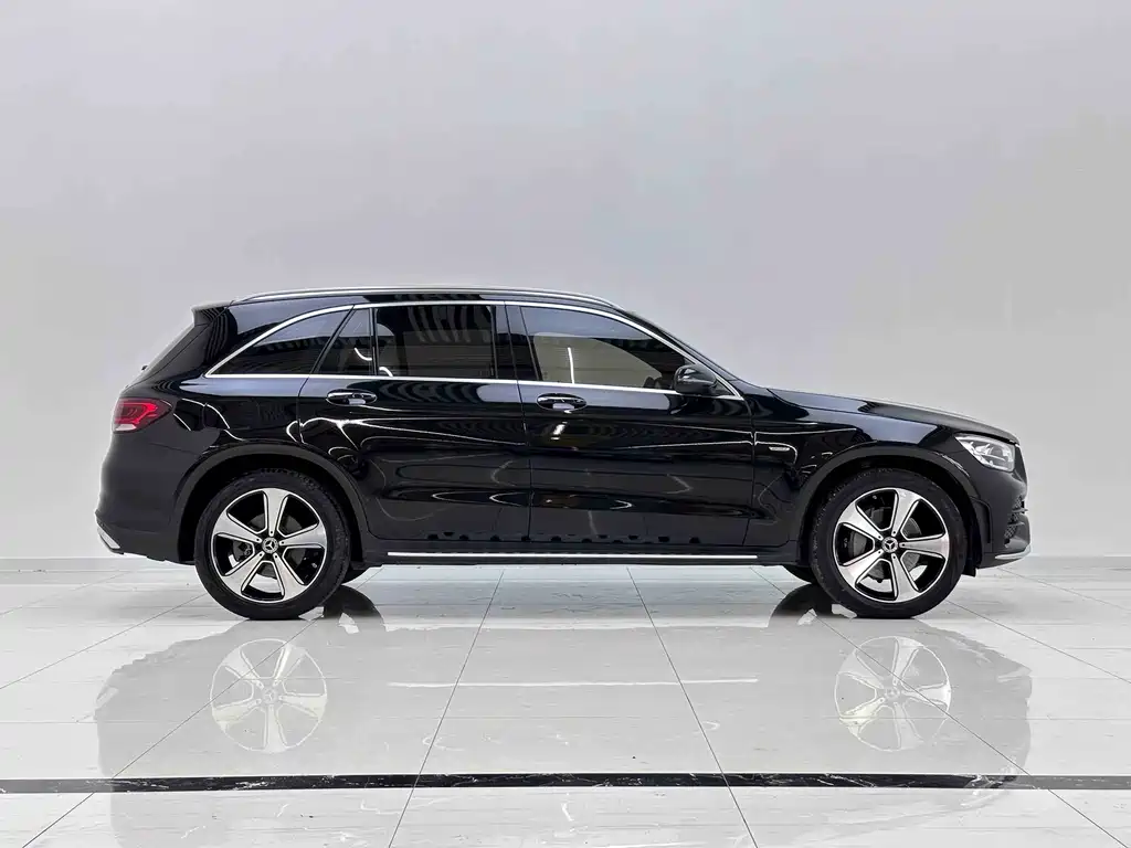 Mercedes-Benz GLC 2022 — фото 4