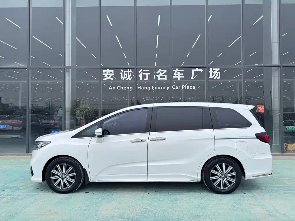 Honda Odyssey 2023 — фото 4