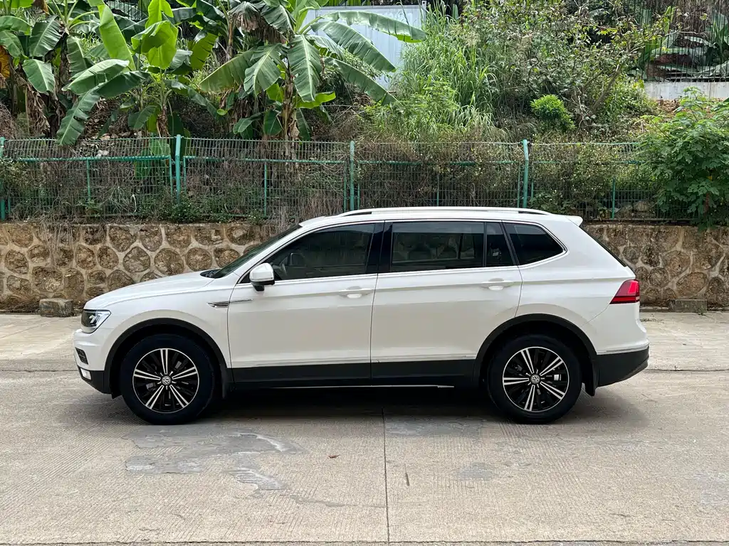 Volkswagen Tiguan L 2019 — фото 3