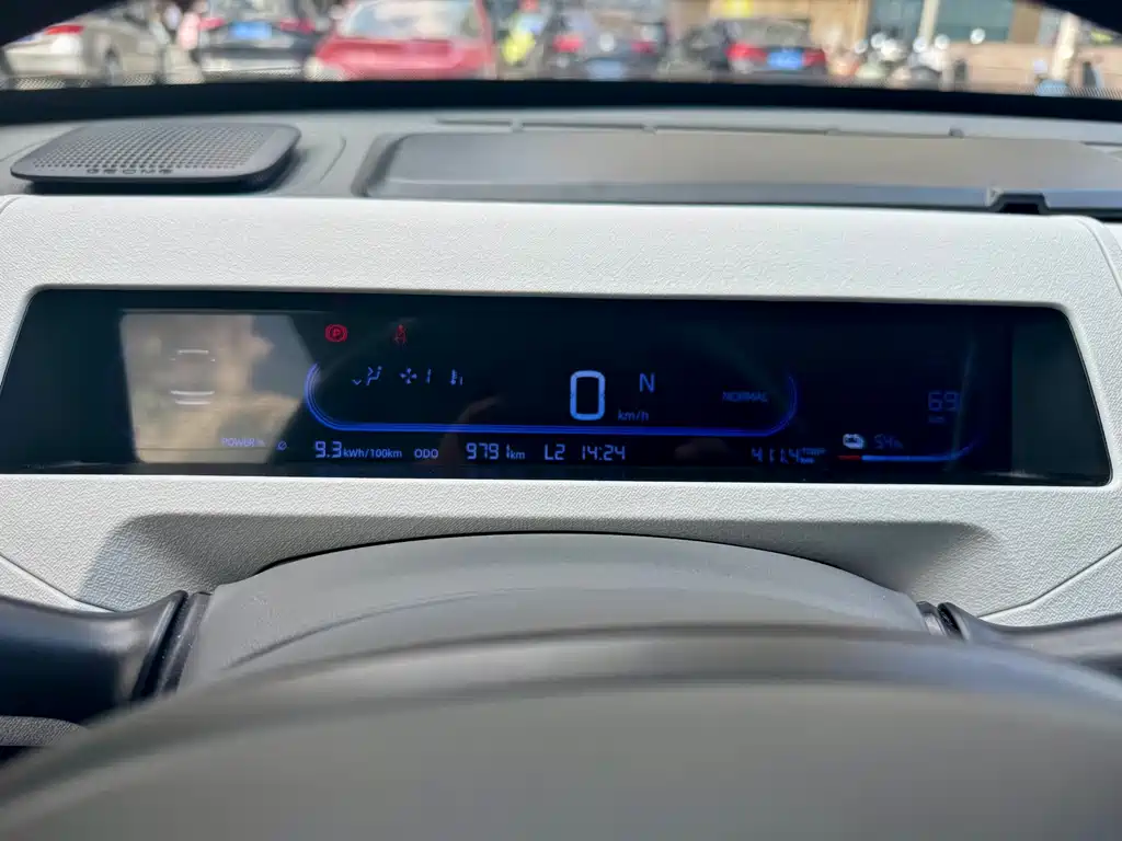 Geely Galaxy Panda 2023 — фото 17