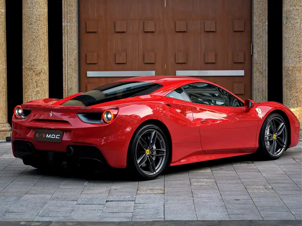 Ferrari 488 2018 — фото 4