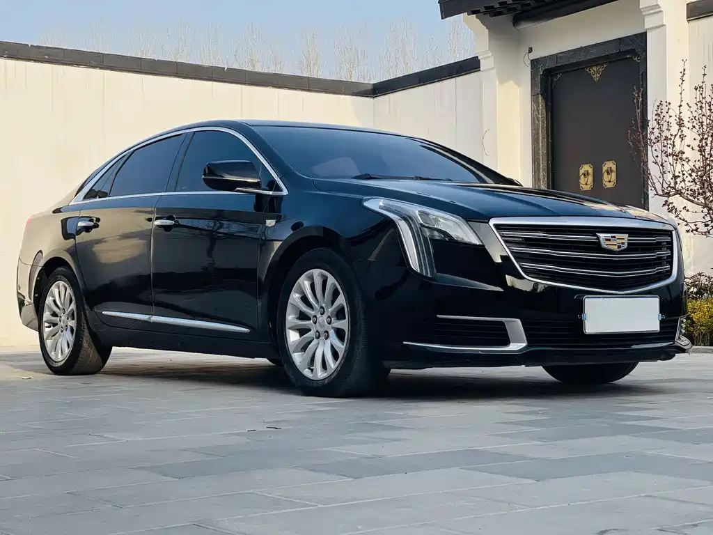Cadillac XTS 2018 — фото 3