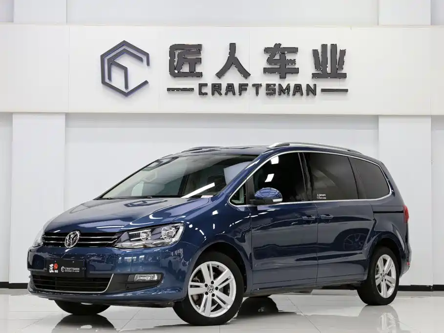 Volkswagen Sharan 2017 — фото 1