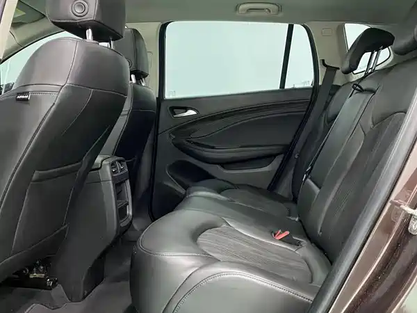 Buick Envision Plus 2019