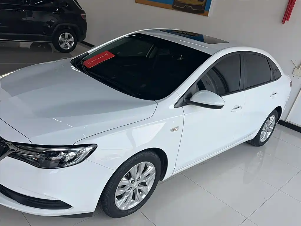 Buick Excelle 2022 — фото 12