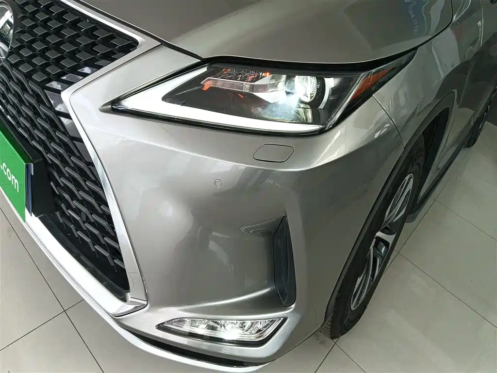 Lexus RX 2022 — фото 18