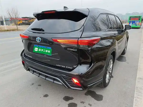 Toyota Highlander 2022