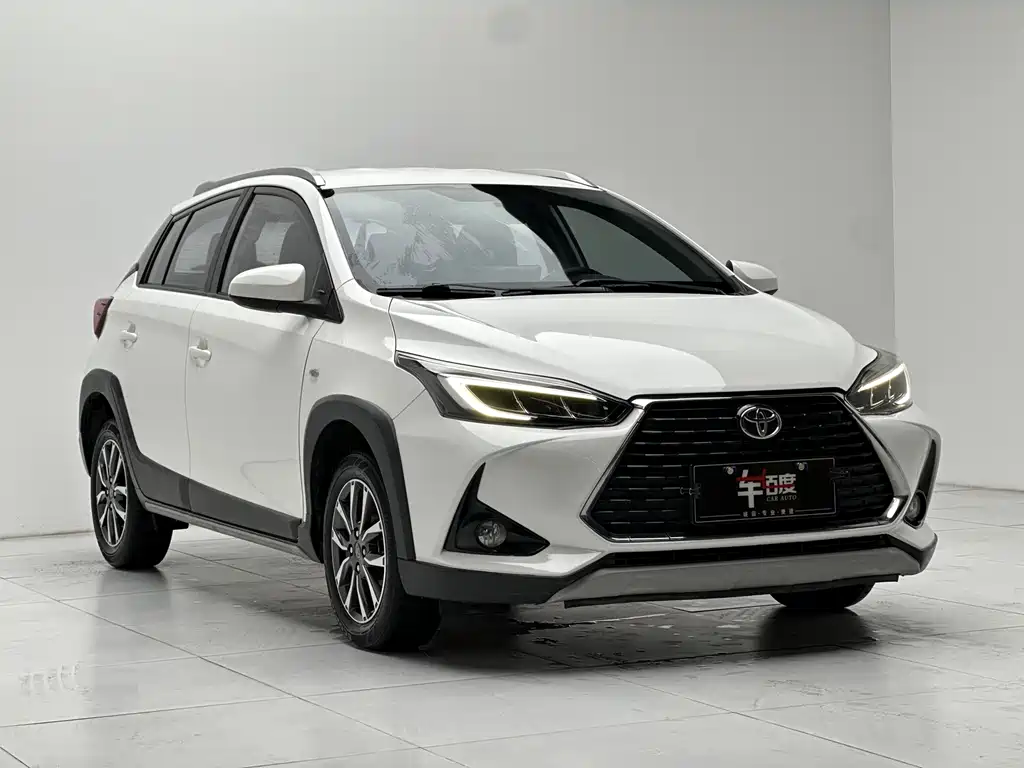 Toyota Yaris L 2020 — фото 3