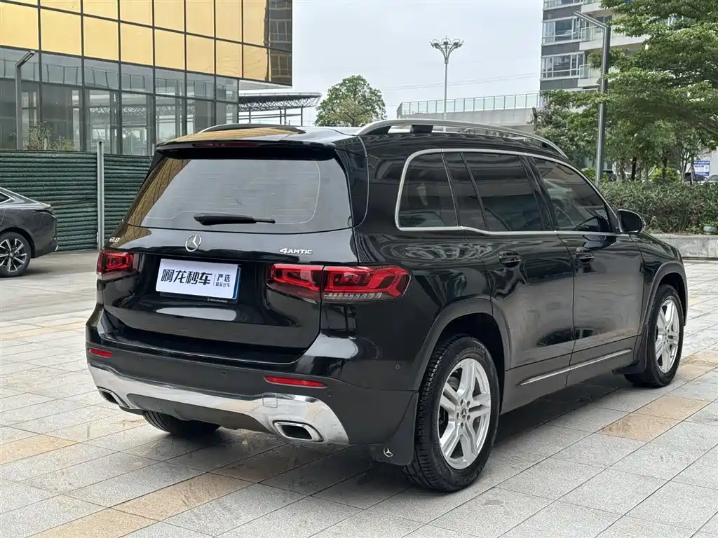 Mercedes-Benz GLB 2023 — фото 4