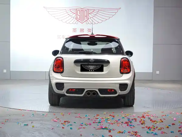 MINI JCW 2021