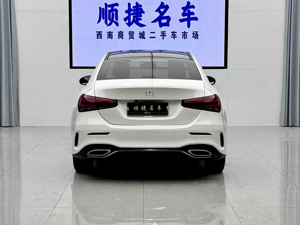 Mercedes-Benz A-Class 2019 — фото 13