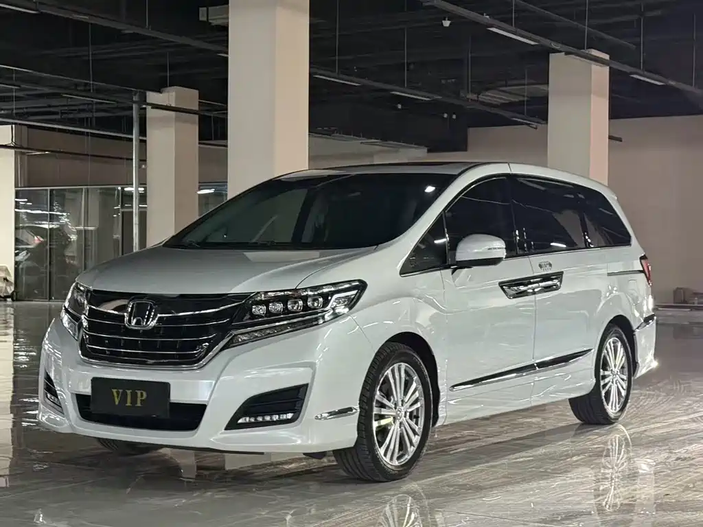 Honda Elysion 2018 — фото 1