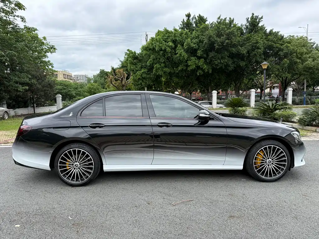 Mercedes-Benz E-Class 2017 — фото 10