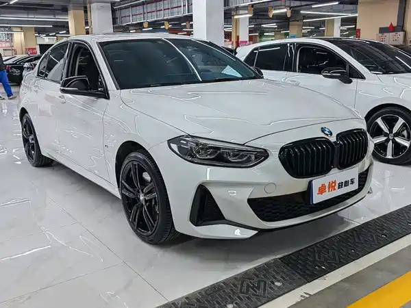 BMW 1 Series 2023