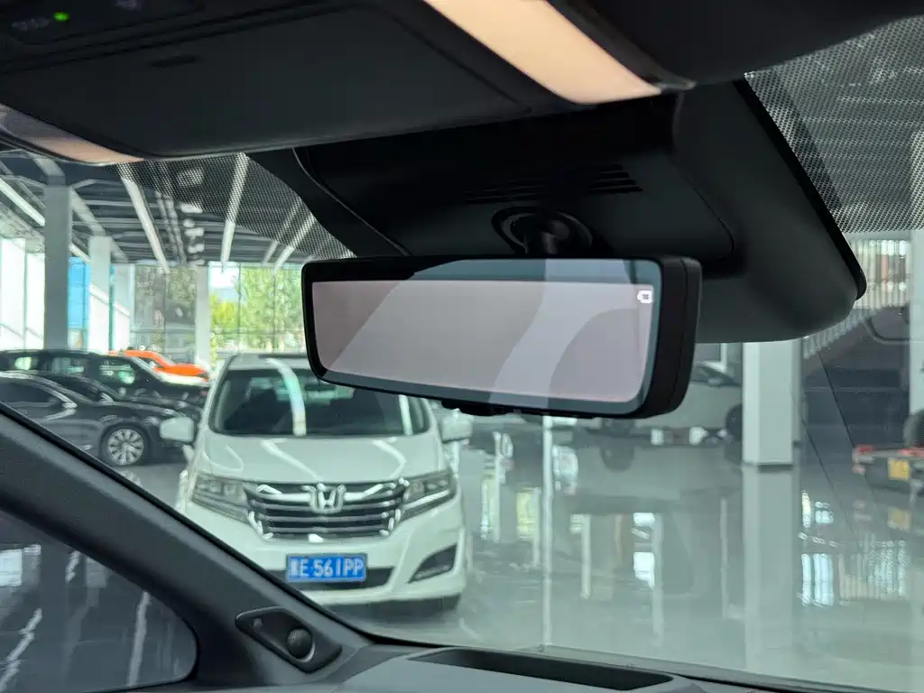 Toyota Vellfire 2025 — фото 20