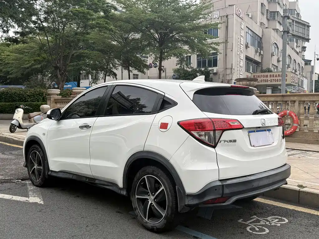 Honda Vezel 2021 — фото 6