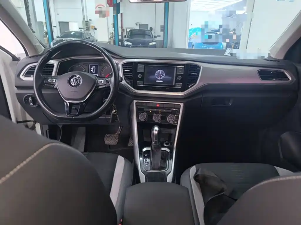 Volkswagen T-Roc 2019 — фото 14