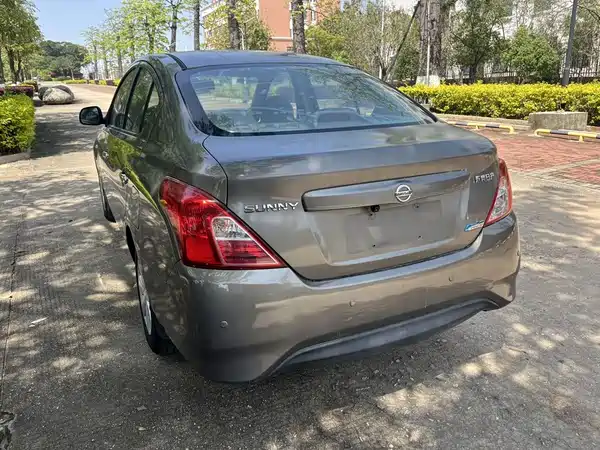 Nissan Sunny 2018