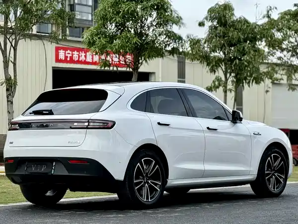AITO M5 2024