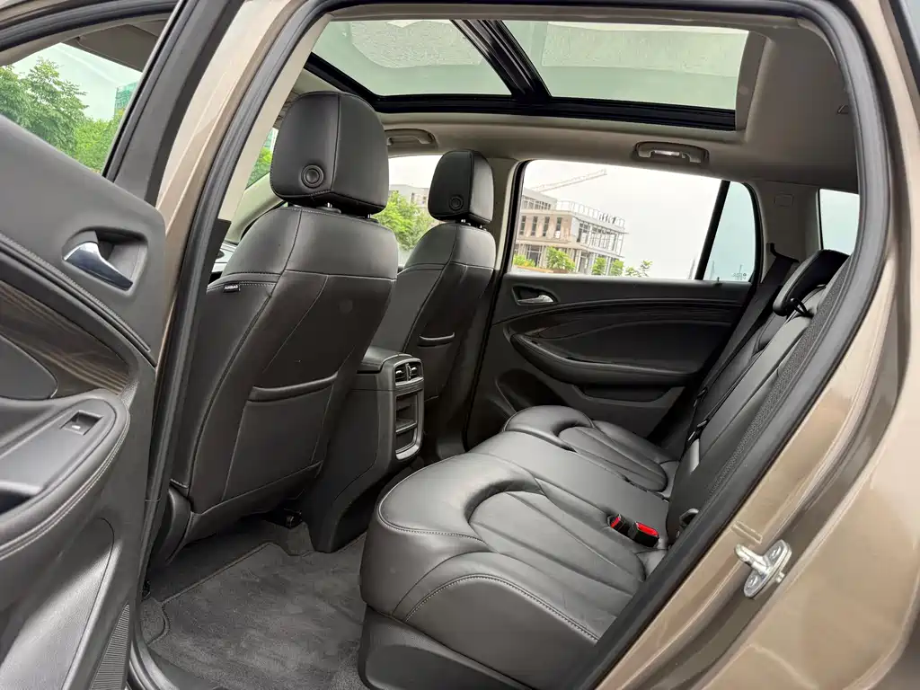 Buick Envision Plus 2019 — фото 8