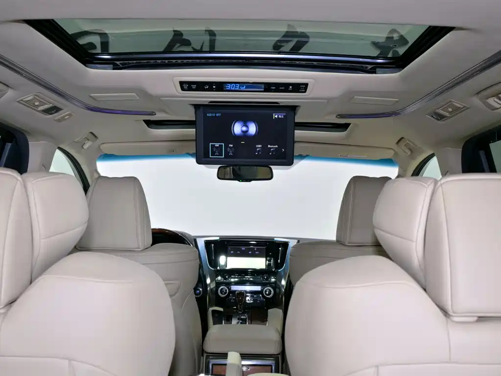 Toyota Alphard 2017 — фото 17