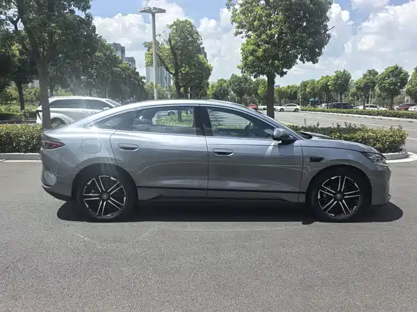 BYD Qin L 2025