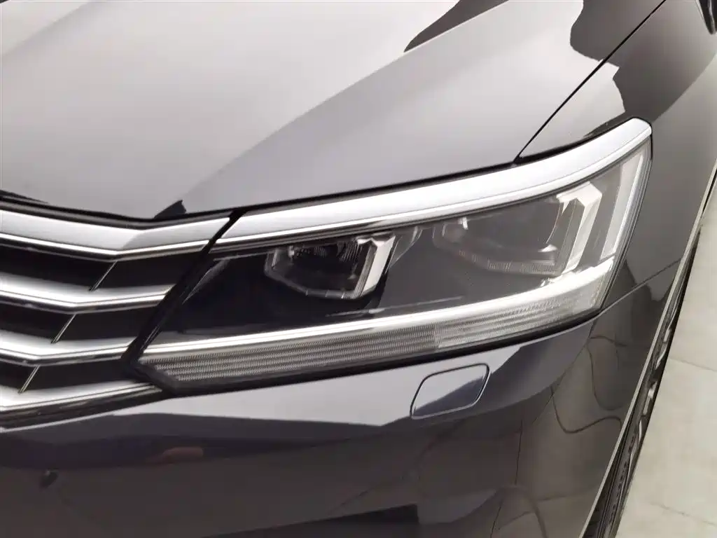 Volkswagen Passat 2018 — фото 7