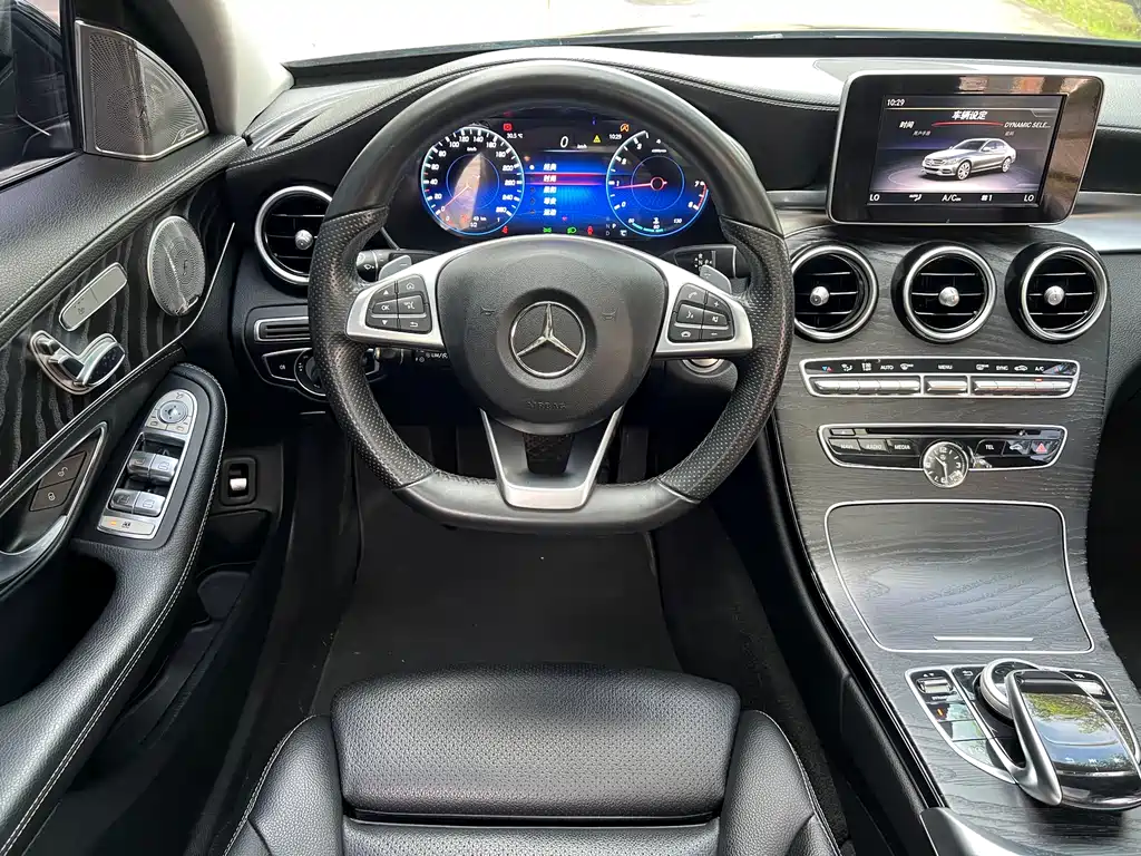 Mercedes-Benz C-Class 2018 — фото 12